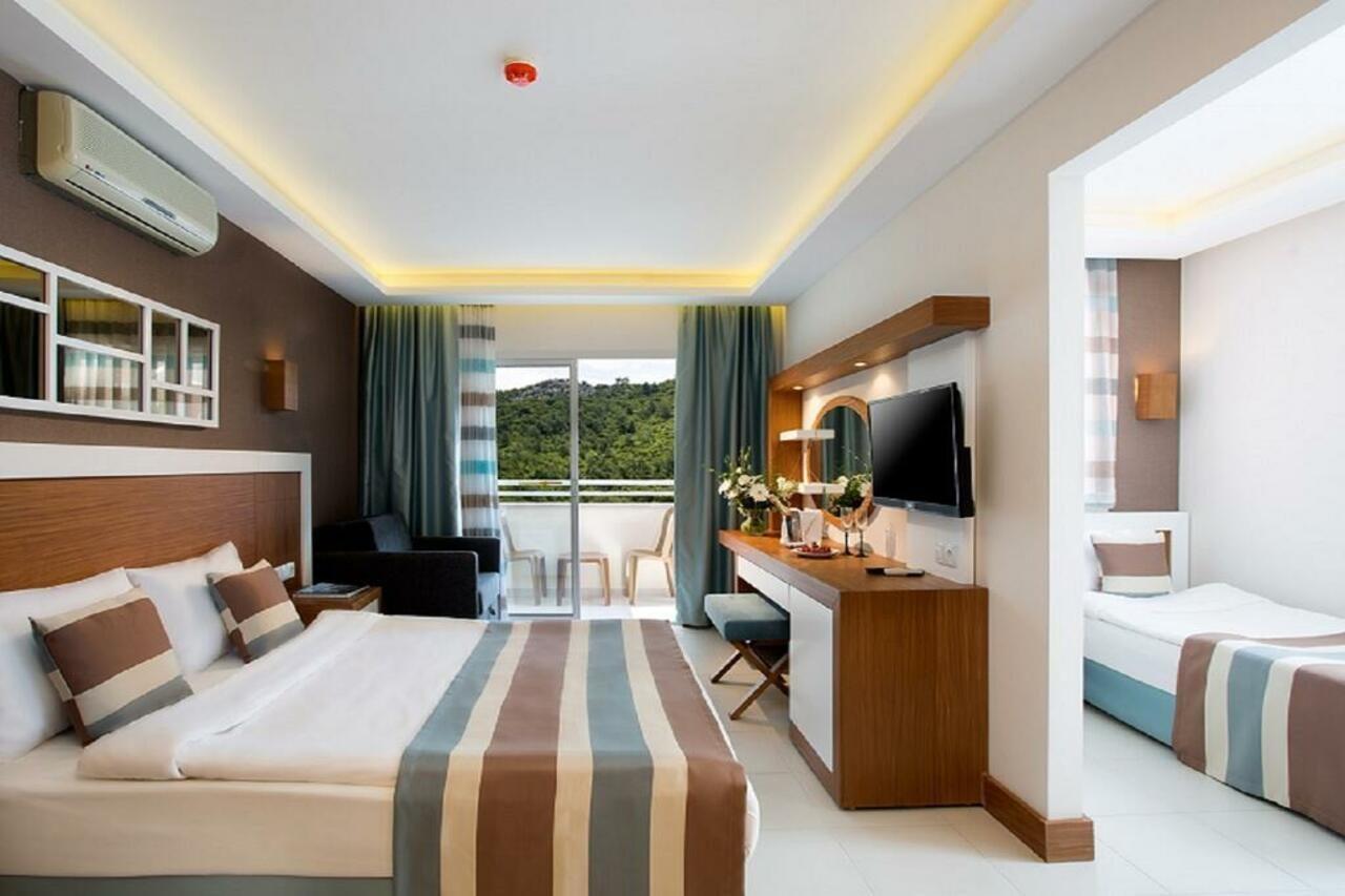 Lavia Hotels 凯梅尔 外观 照片